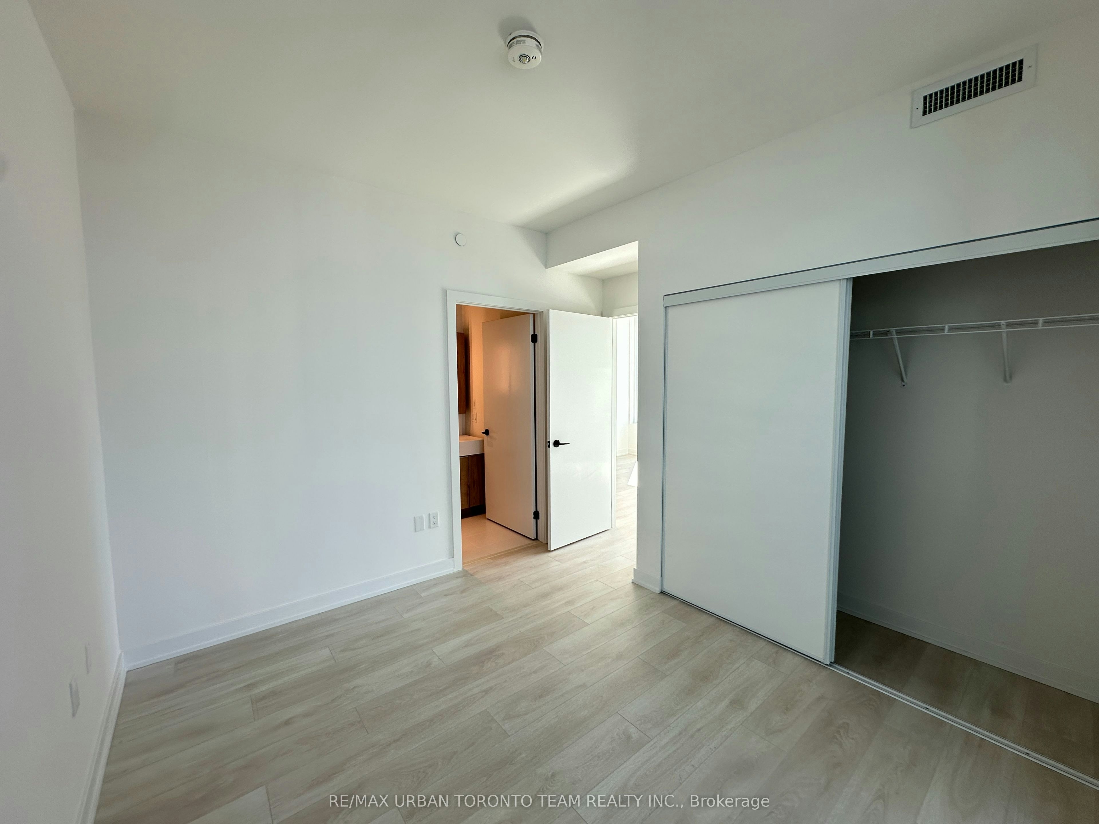 2602-117 Broadway Avenue, Toronto, ON, M4P 1V3 - 13