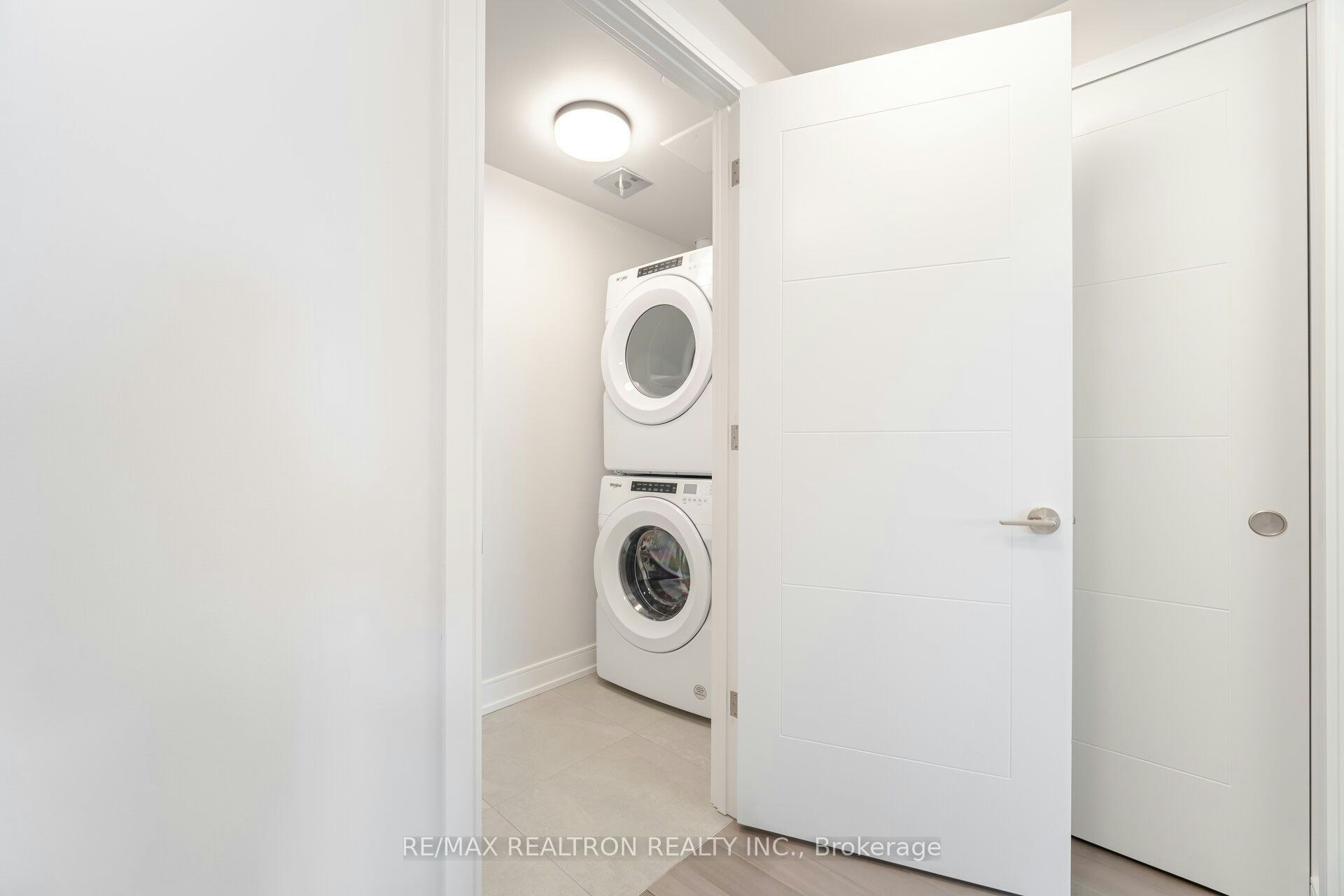 904-664 Spadina Avenue, Toronto, ON, M5S 2H7 - 14