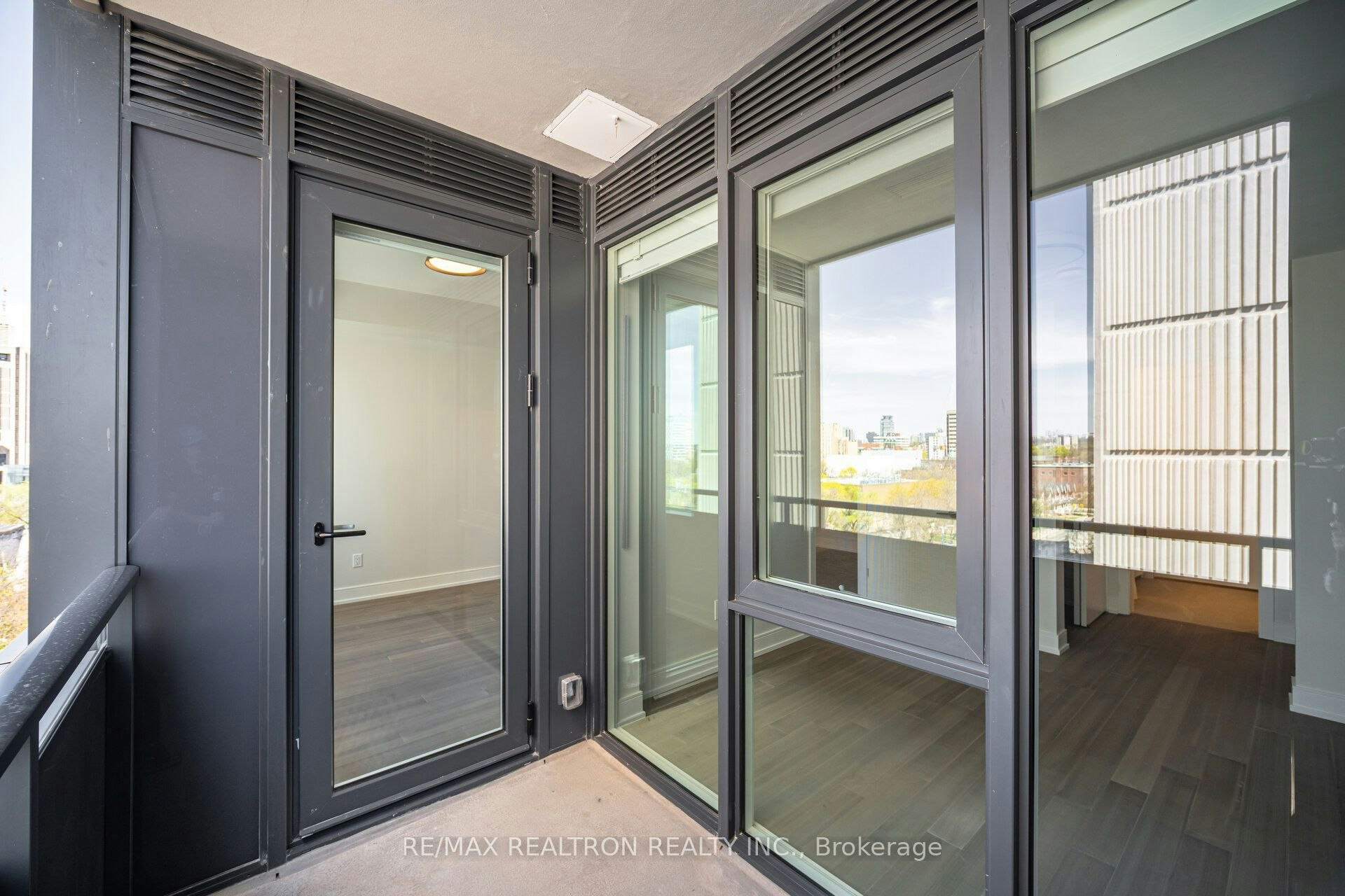 904-664 Spadina Avenue, Toronto, ON, M5S 2H7 - 17