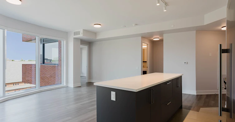 306-2525 Bathurst Street, Toronto, ON, M6B 2Y9 - 4