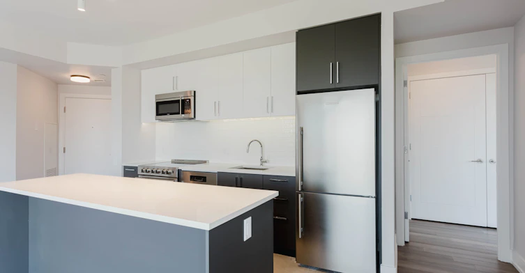 306-2525 Bathurst Street, Toronto, ON, M6B 2Y9 - 11