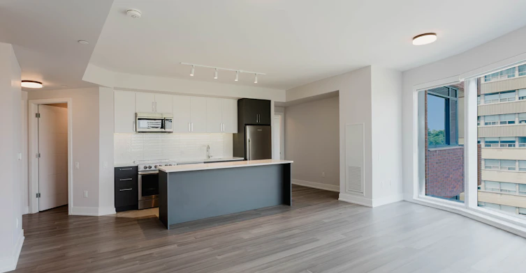 306-2525 Bathurst Street, Toronto, ON, M6B 2Y9 - 6
