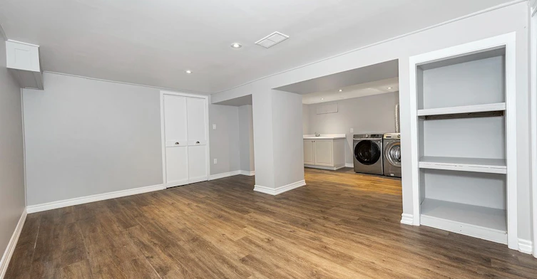91 Mcgillivray Avenue, Toronto, ON, M5M 2Y5 - 28