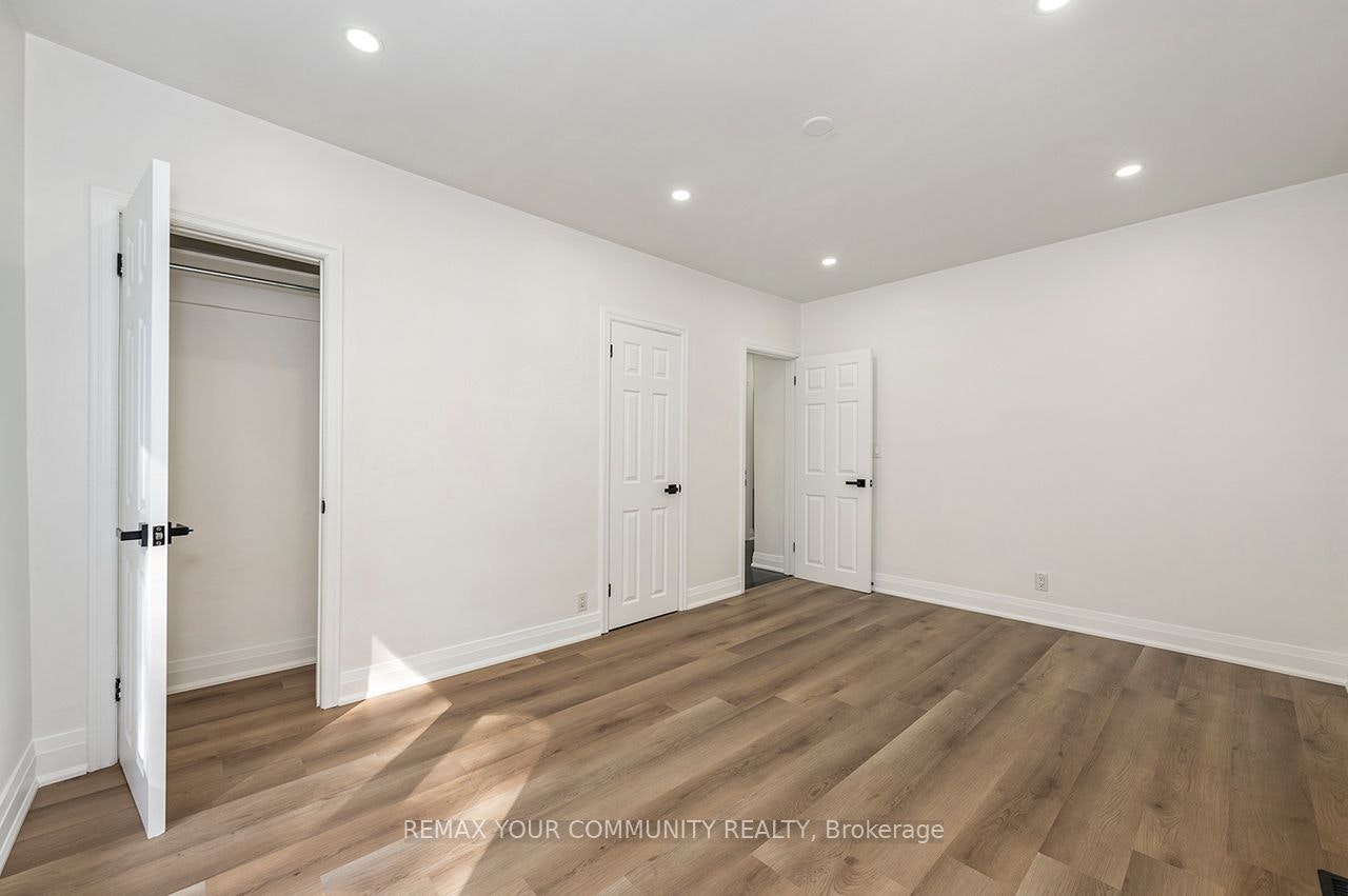 91 Mcgillivray Avenue, Toronto, ON, M5M 2Y5 - 18