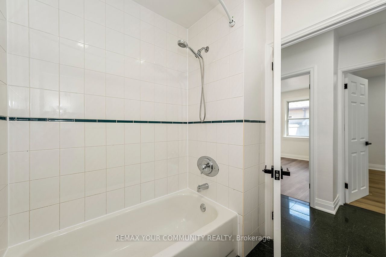 91 Mcgillivray Avenue, Toronto, ON, M5M 2Y5 - 15