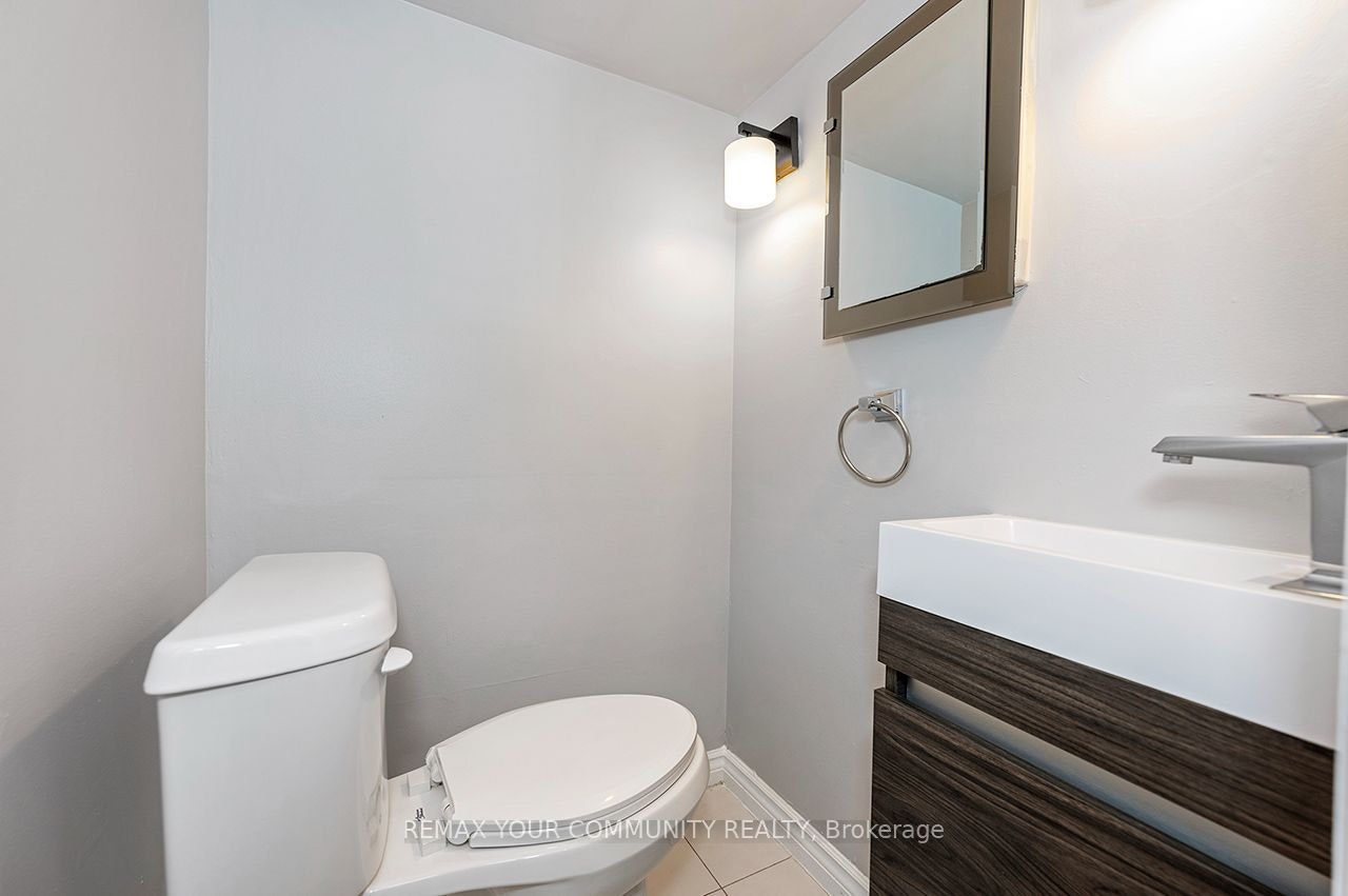 91 Mcgillivray Avenue, Toronto, ON, M5M 2Y5 - 23