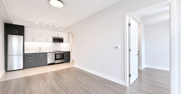 605-2525 Bathurst Street, Toronto, ON, M6B 2Y9 - 2