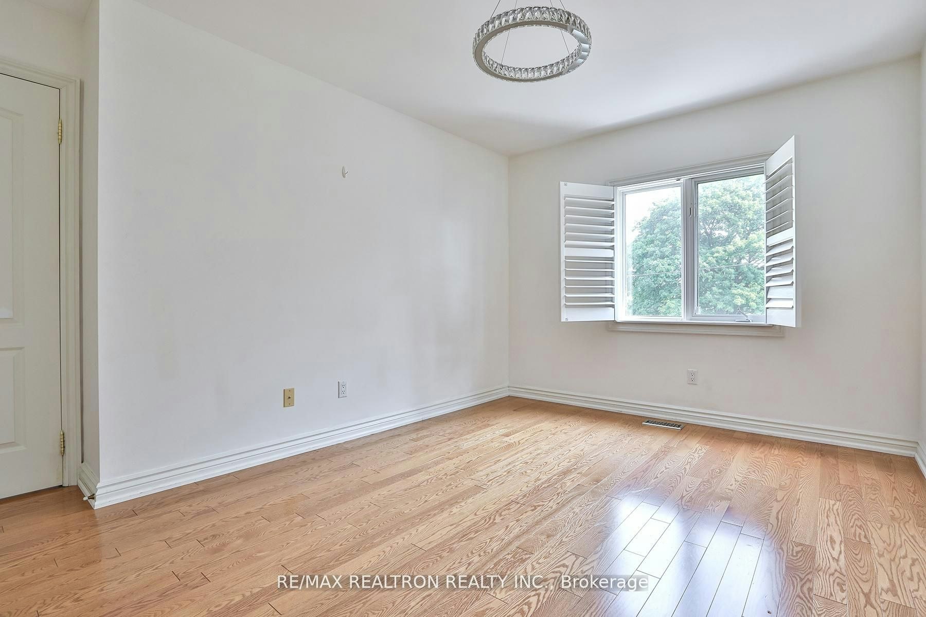 38 Gwendolen Crescent, Toronto, ON, M2N 2L7 - 22