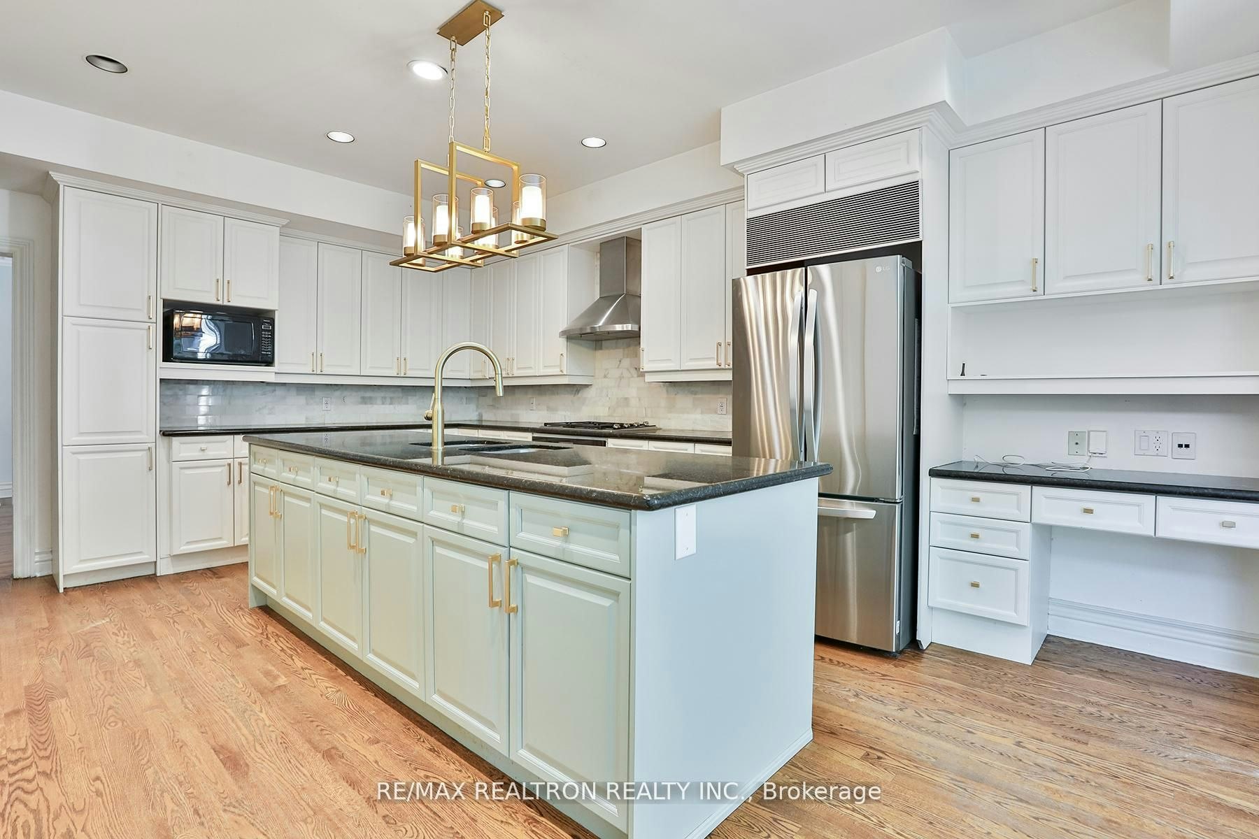 38 Gwendolen Crescent, Toronto, ON, M2N 2L7 - 10