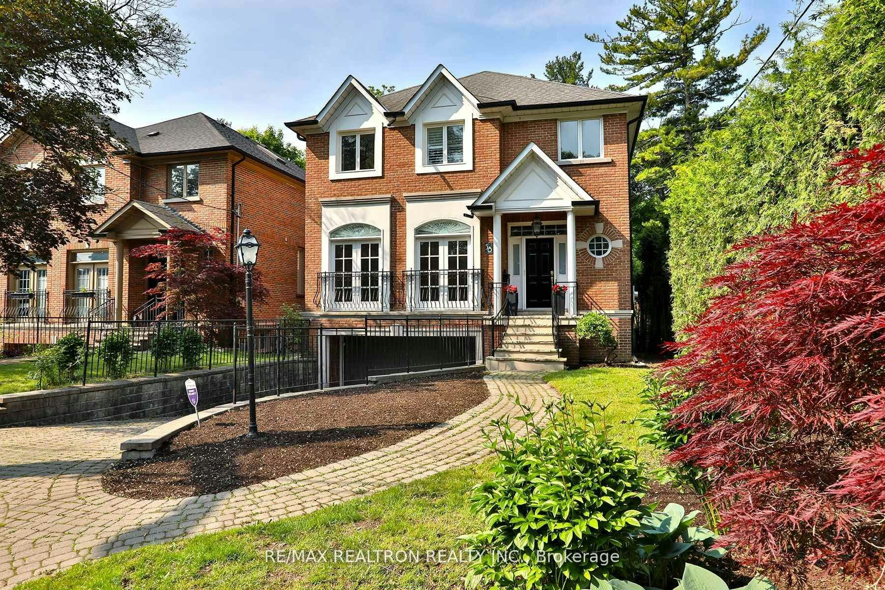 38 Gwendolen Crescent, Toronto, ON, M2N 2L7