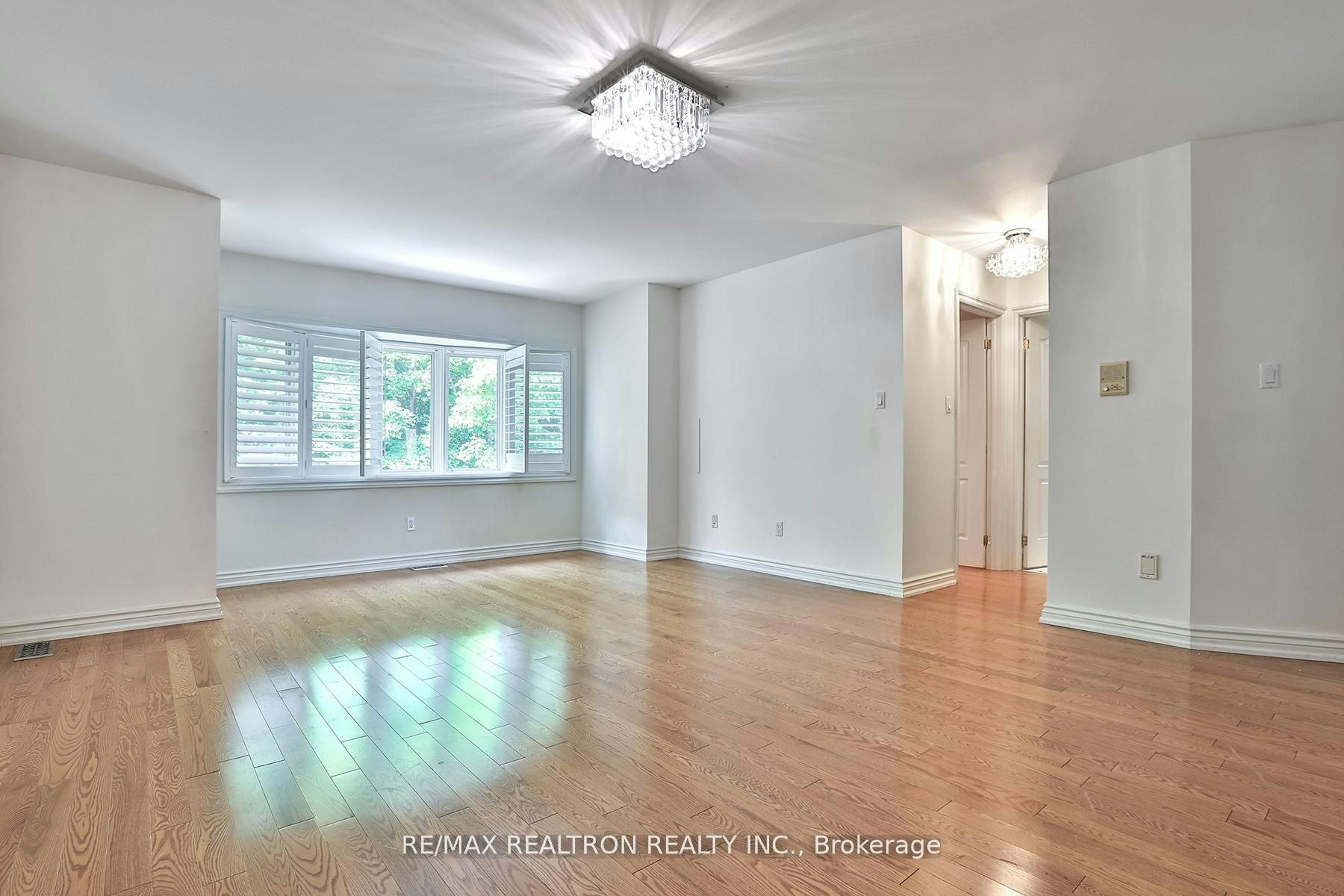 38 Gwendolen Crescent, Toronto, ON, M2N 2L7 - 17
