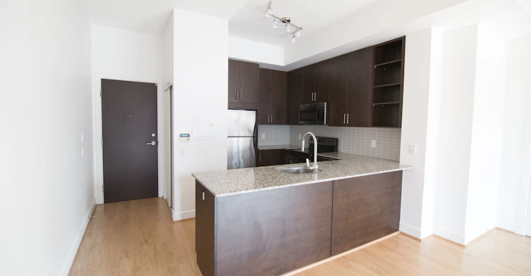 711-116 George Street, Toronto, ON, M5A 2M5 - 3