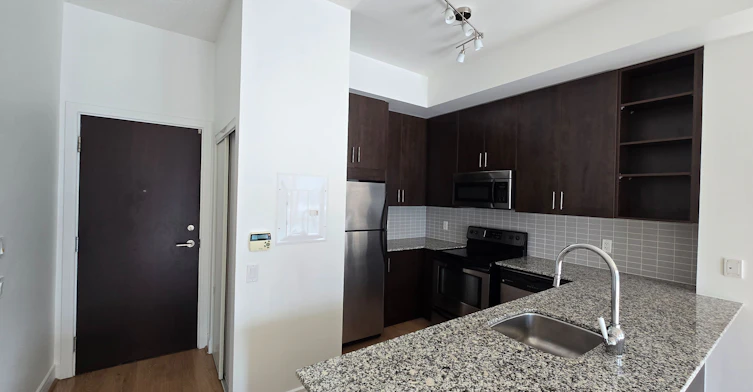 711-116 George Street, Toronto, ON, M5A 2M5 - 4