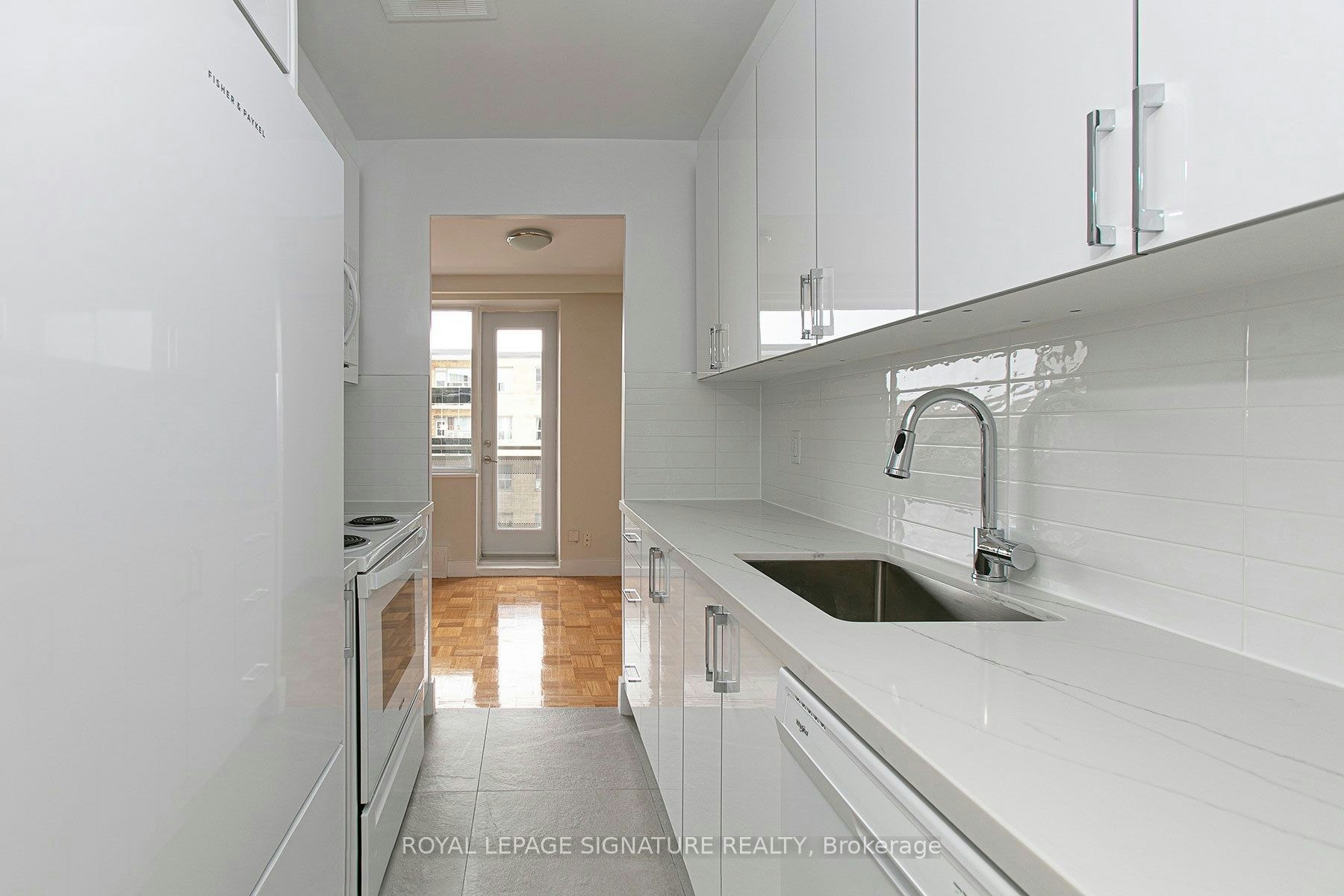 203-2 Grandstand Place, Toronto, ON, M4H 1E2
