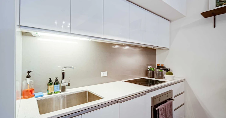 330-20 Minowan Miikan Lane, Toronto, ON, M6J 1M3 - 13