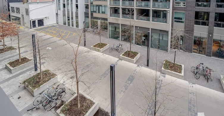 330-20 Minowan Miikan Lane, Toronto, ON, M6J 1M3 - 15