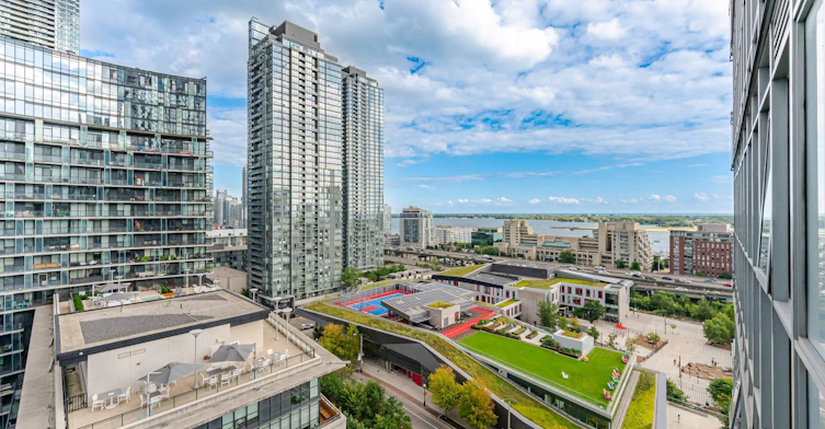 1707-10 Capreol Court, Toronto, ON, M5V 4B3 - 24