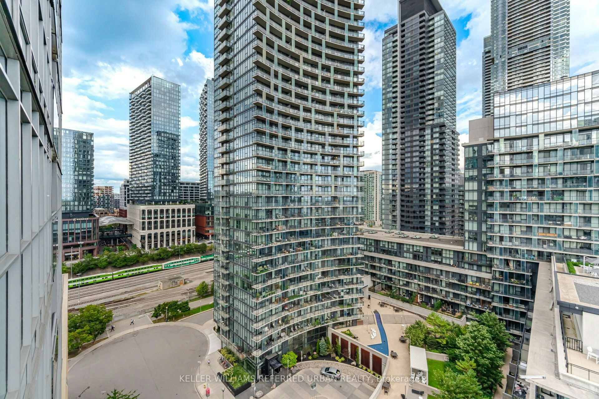 1707-10 Capreol Court, Toronto, ON, M5V 4B3 - 23