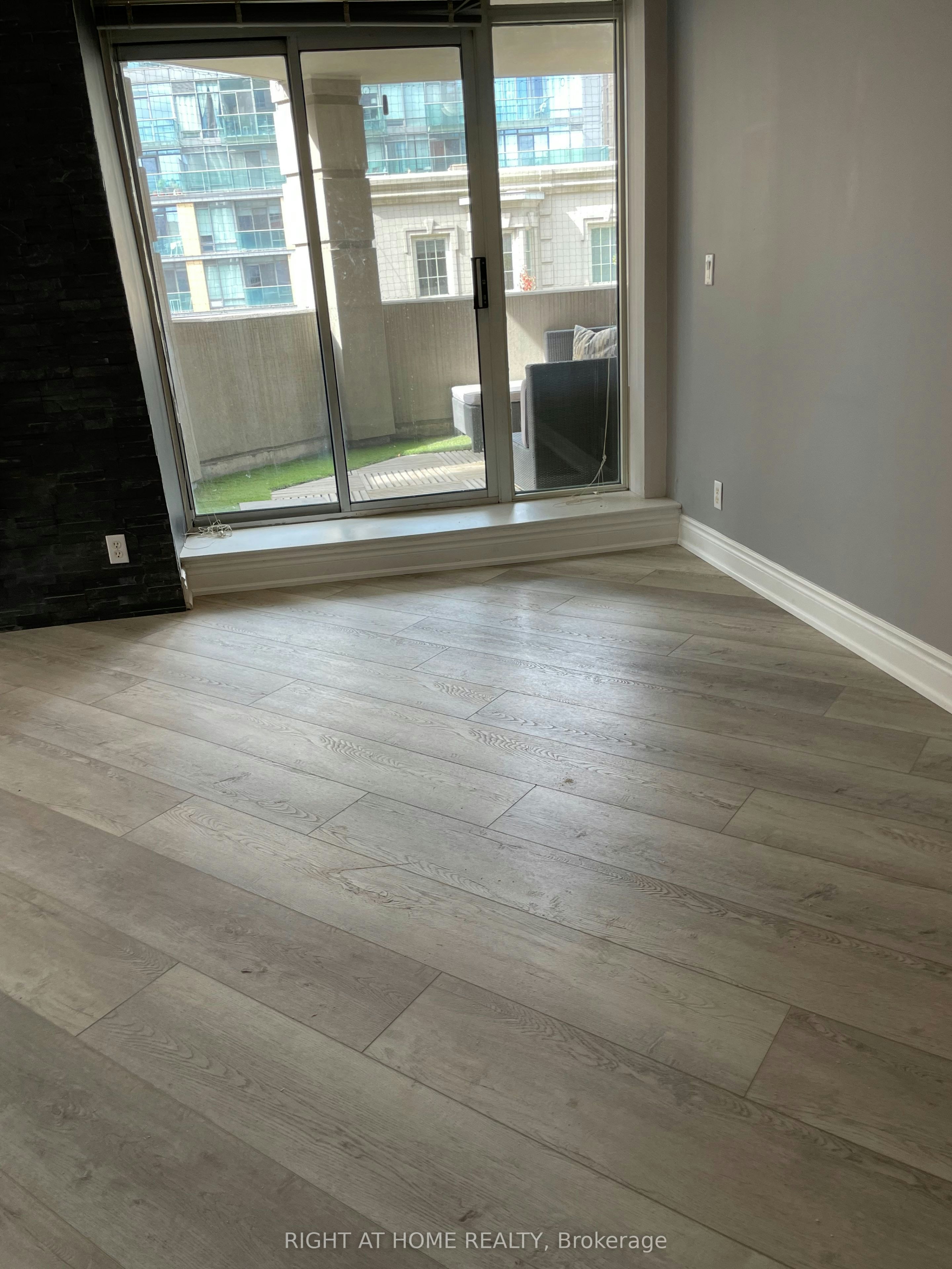 407-20 Collier Street, Toronto, ON, M4W 3Y4 - 4