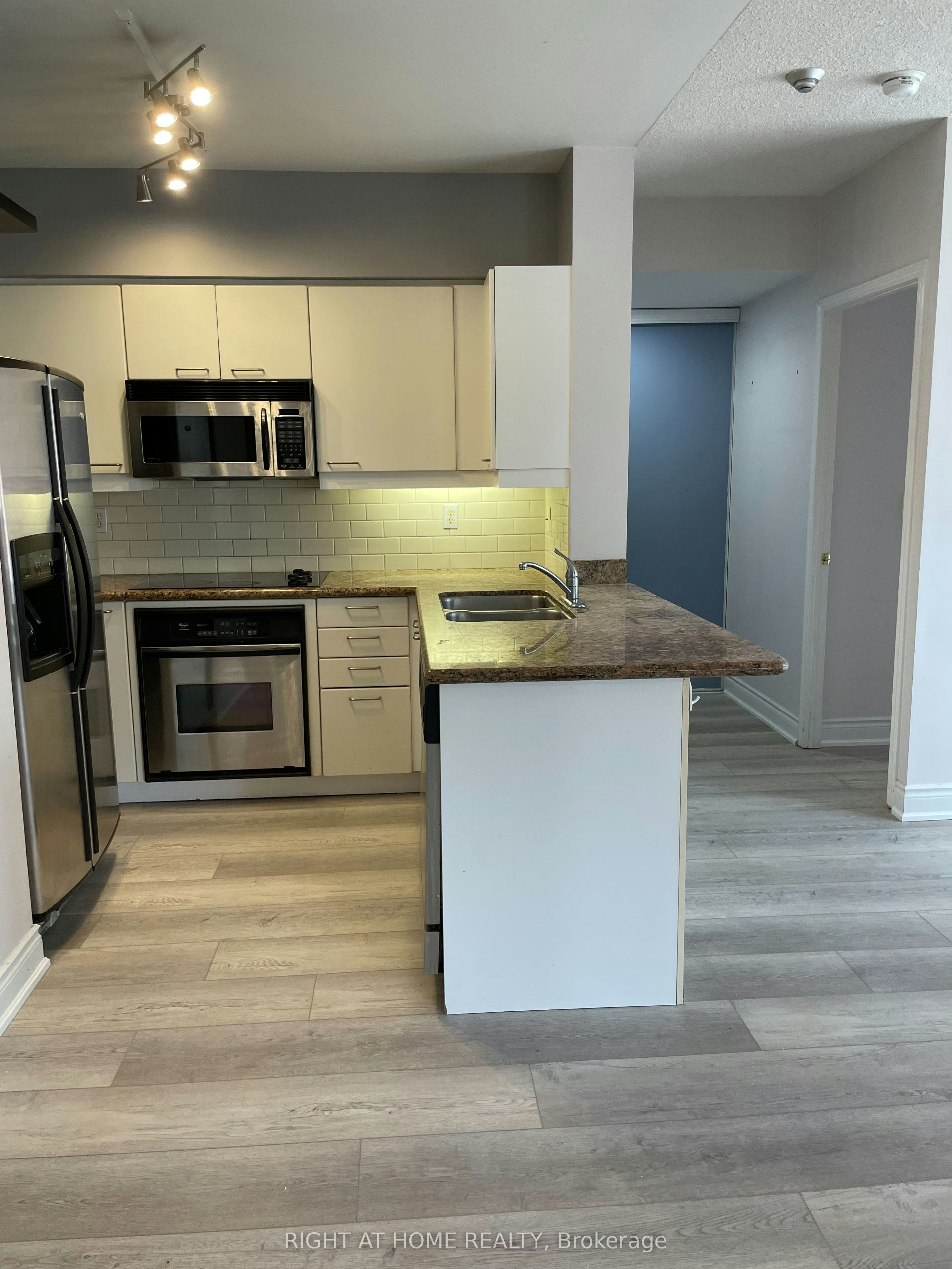 407-20 Collier Street, Toronto, ON, M4W 3Y4 - 9