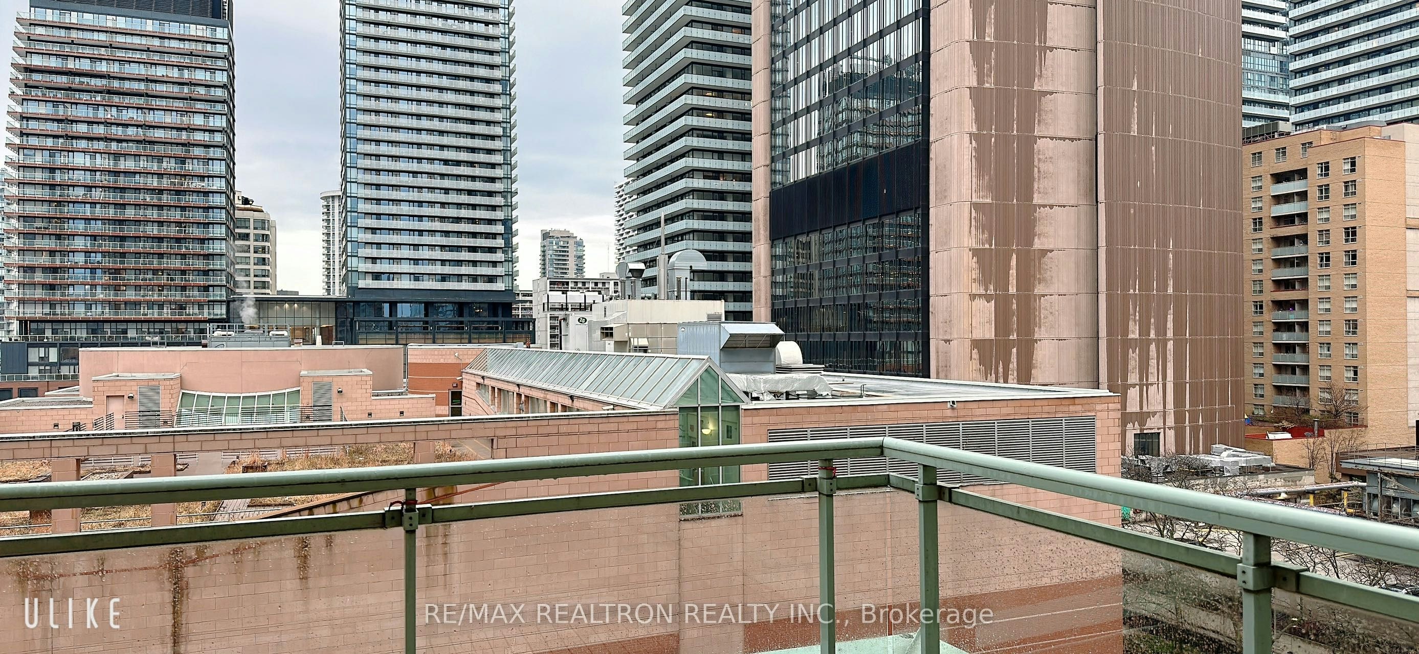 701-887 Bay Street, Toronto, ON, M5S 3K4 - 9