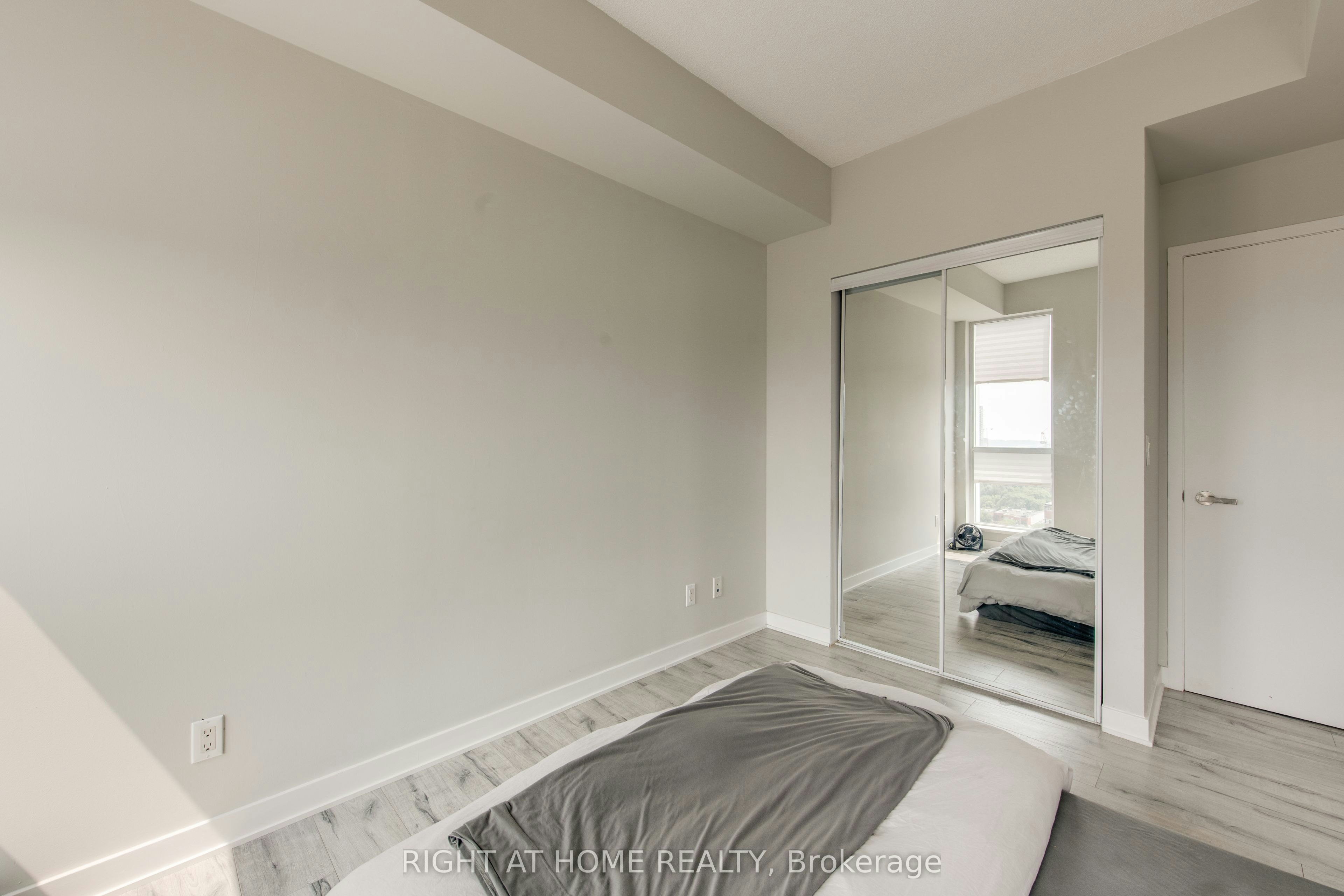 1705-55 Regent Park Boulevard, Toronto, ON, M5A 0C2 - 3
