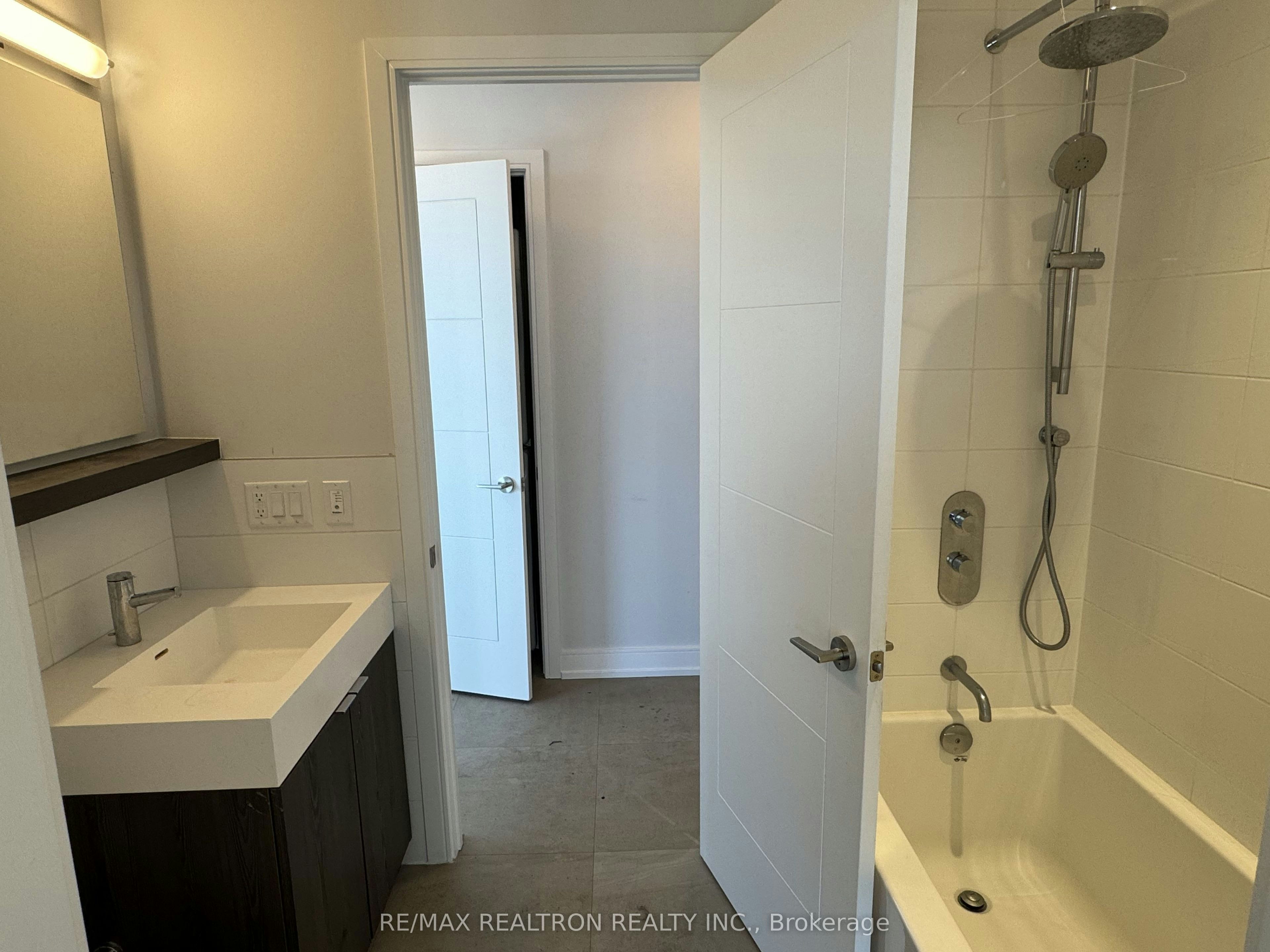 1103-664 Spadina Avenue, Toronto, ON, M5S 2H7 - 8