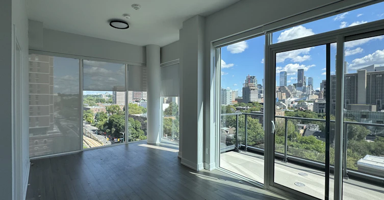 1103-664 Spadina Avenue, Toronto, ON, M5S 2H7 - 2