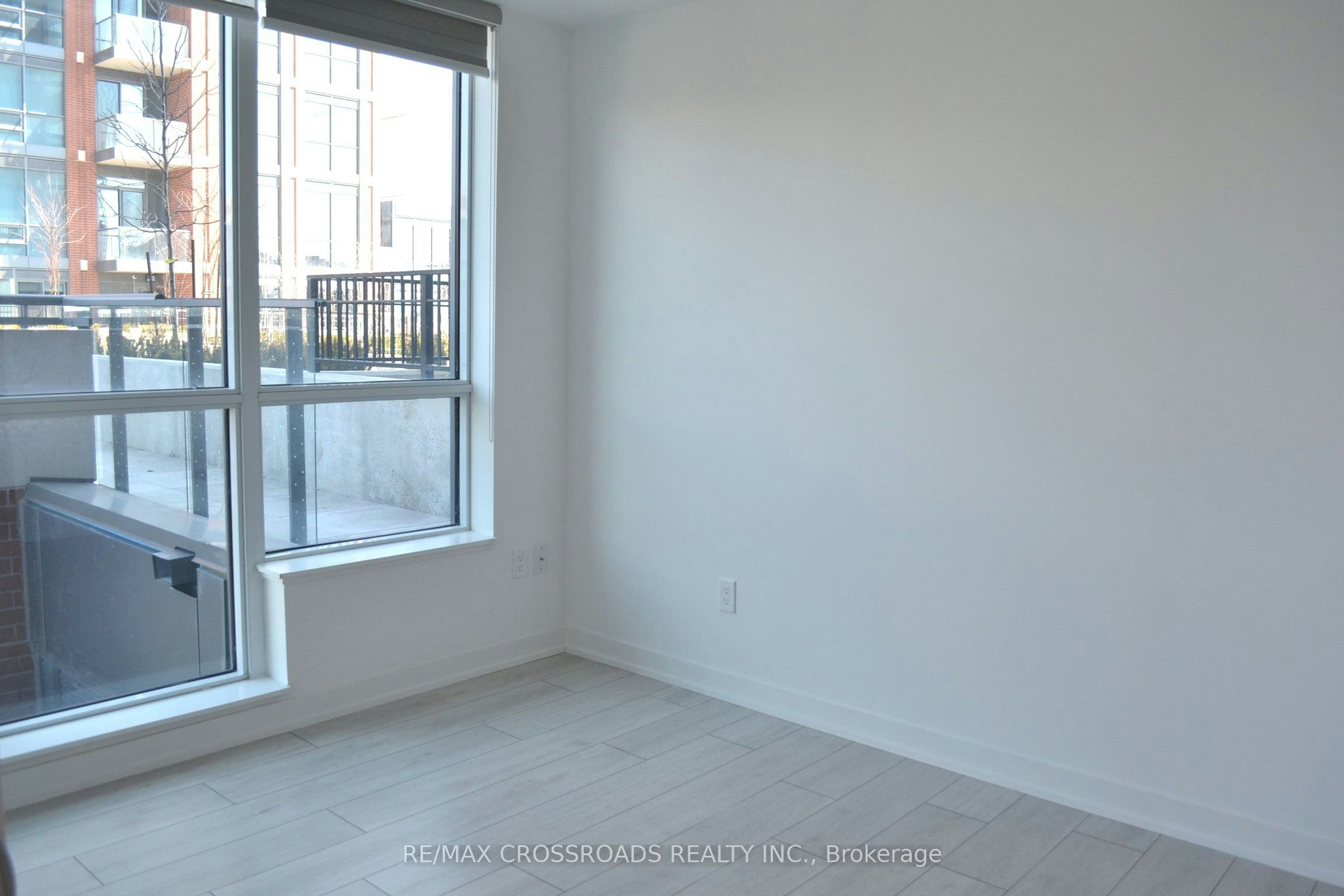735-31 Tippett Road, Toronto, ON, M3H 0C8 - 9
