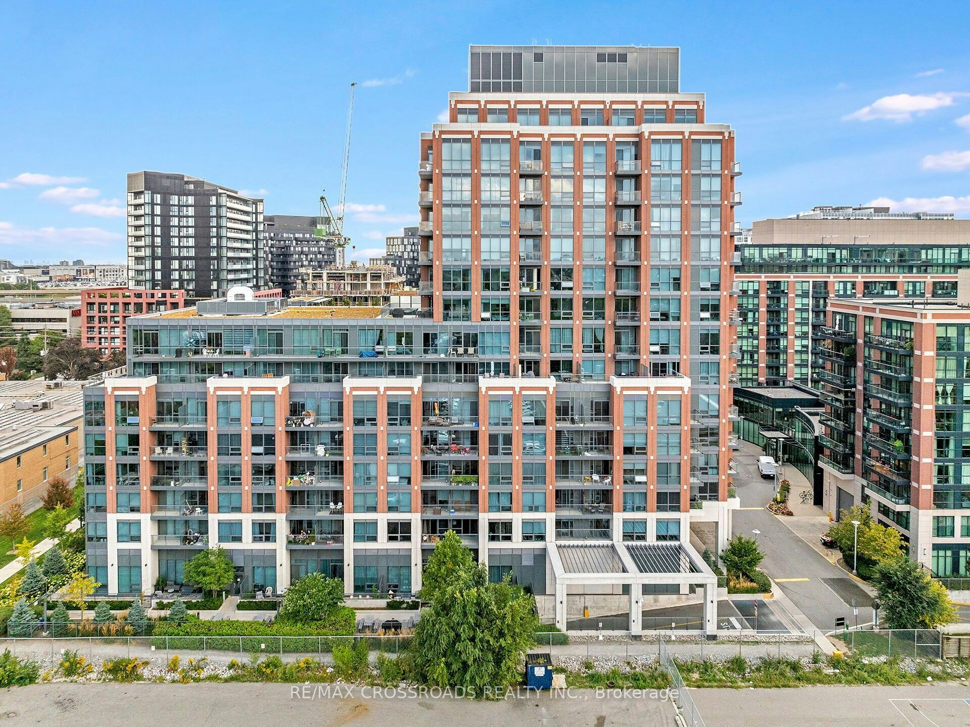 735-31 Tippett Road, Toronto, ON, M3H 0C8