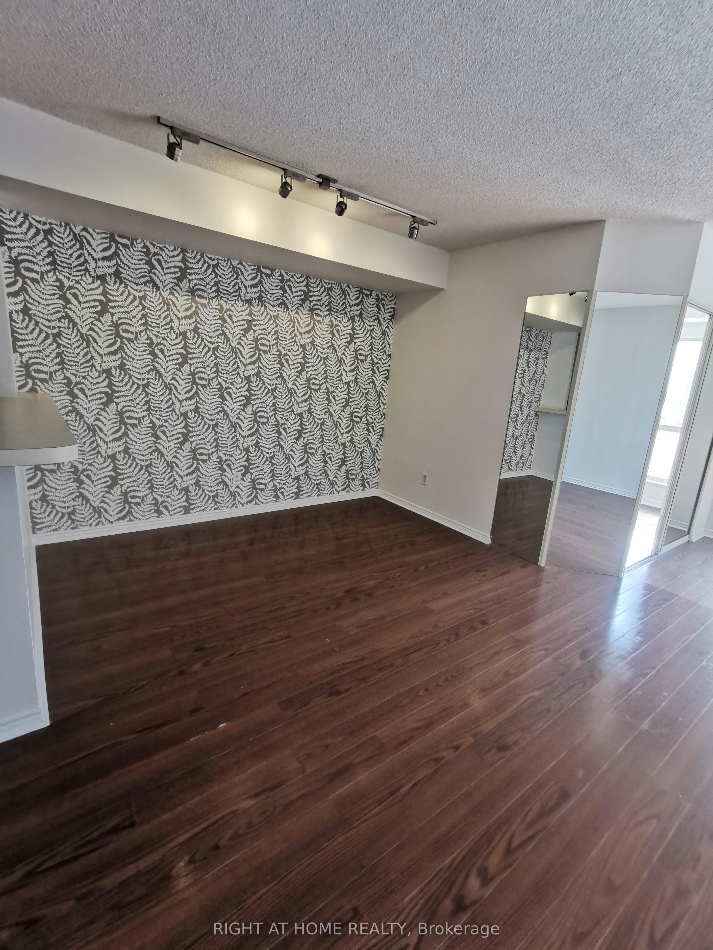 1619-25 The Esplanade N/A, Toronto, ON, M5E 1W5 - 8