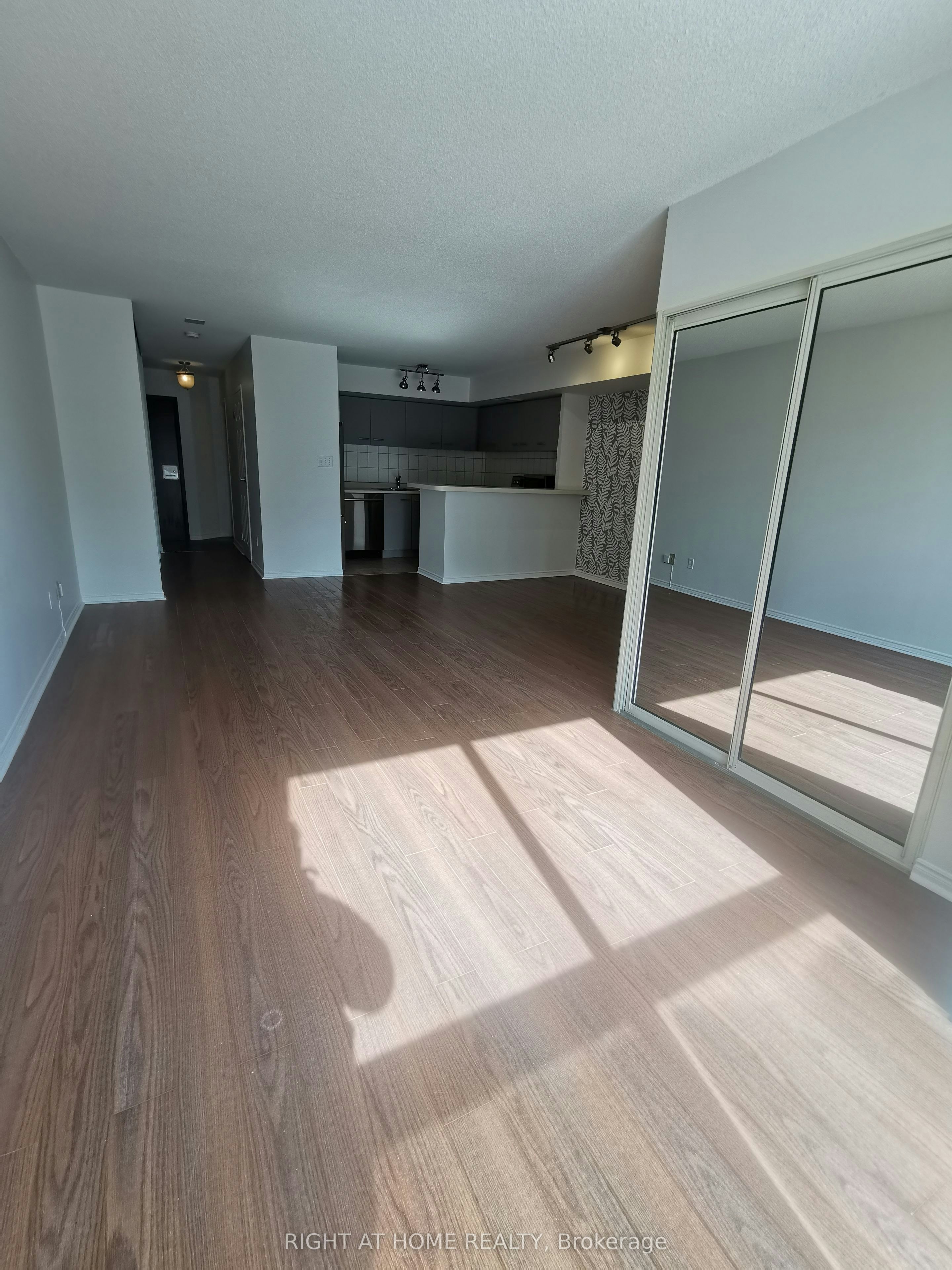 1619-25 The Esplanade N/A, Toronto, ON, M5E 1W5 - 16