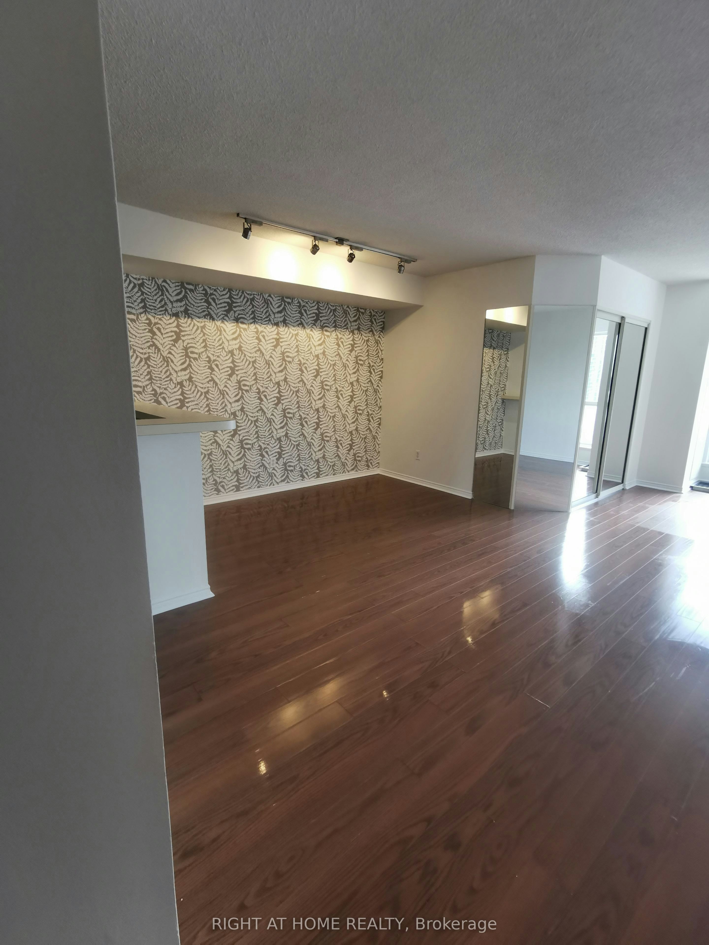 1619-25 The Esplanade N/A, Toronto, ON, M5E 1W5 - 14