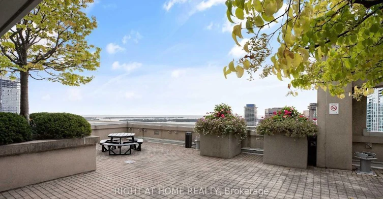 1619-25 The Esplanade N/A, Toronto, ON, M5E 1W5 - 21