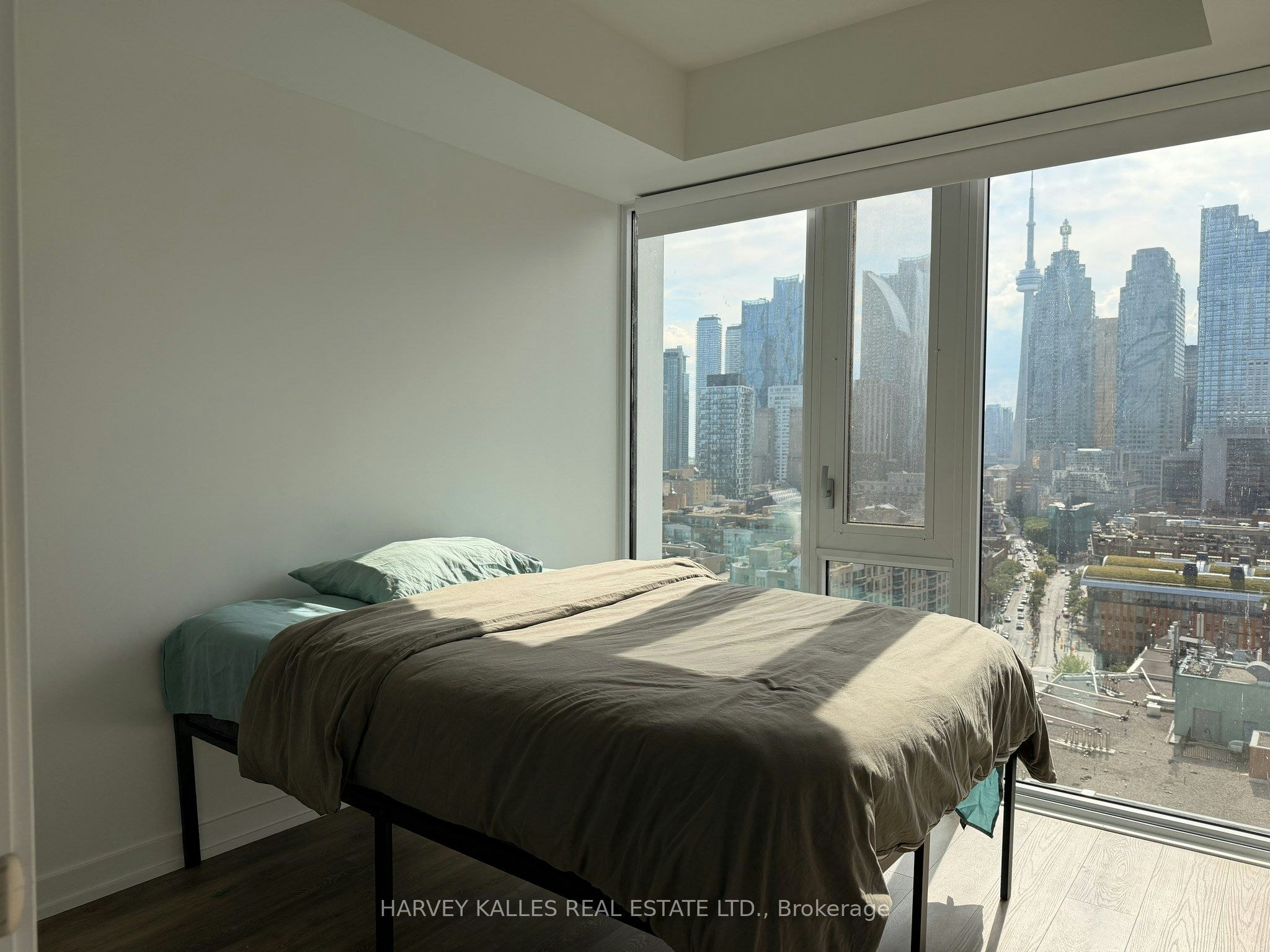 1704-158 Front Street E, Toronto, ON, M5V 1E5 - 6