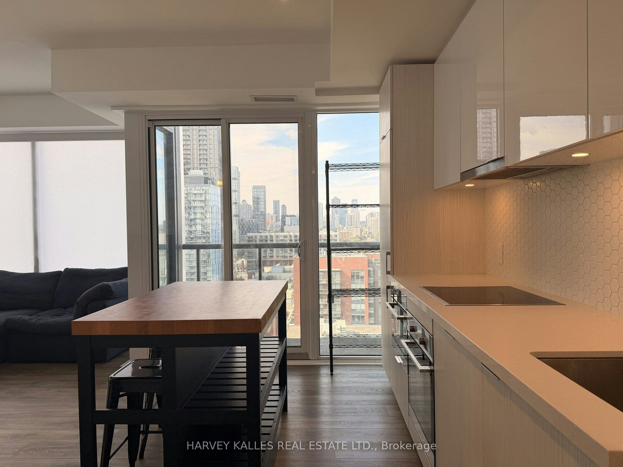 1704-158 Front Street E, Toronto, ON, M5V 1E5 - 4