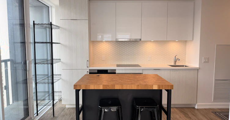 1704-158 Front Street E, Toronto, ON, M5V 1E5 - 2