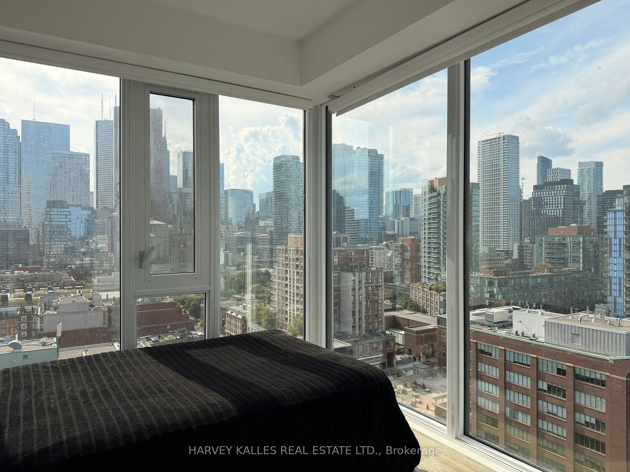 1704-158 Front Street E, Toronto, ON, M5V 1E5 - 7