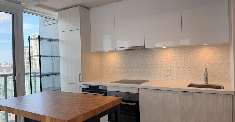1704-158 Front Street E, Toronto, ON, M5V 1E5 - 3