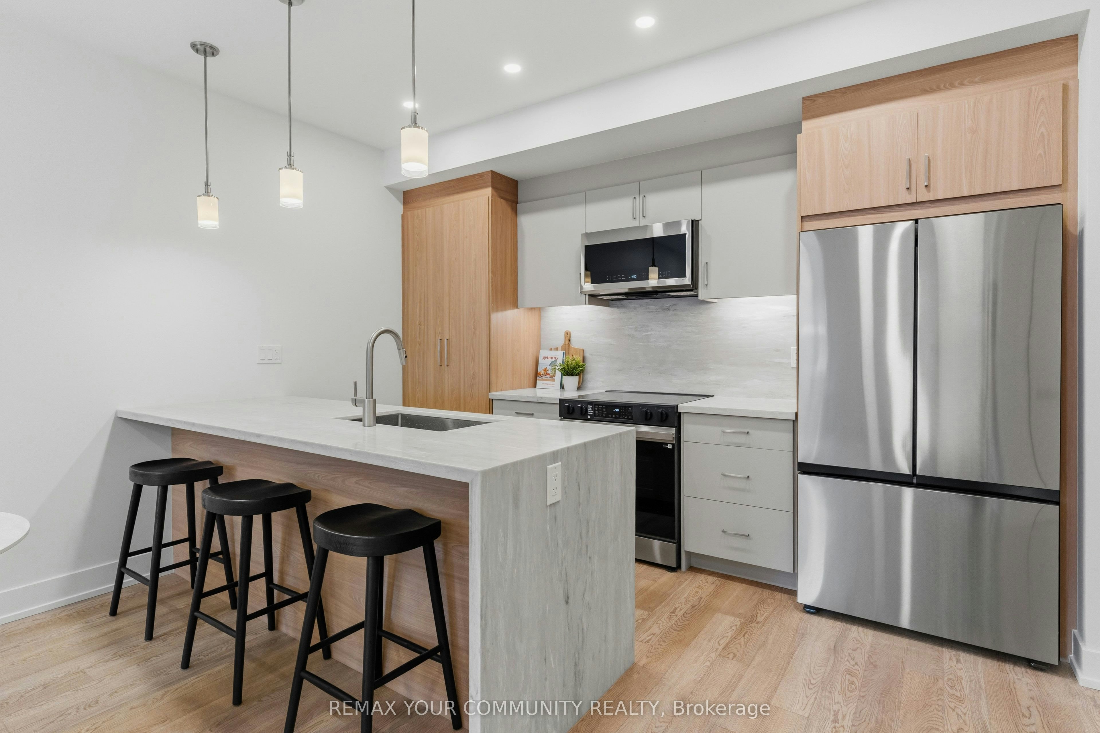 1-86 Kenwood Avenue, Toronto, ON, M6C 2S2 - 14