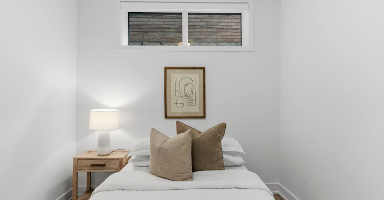 1-86 Kenwood Avenue, Toronto, ON, M6C 2S2 - 35