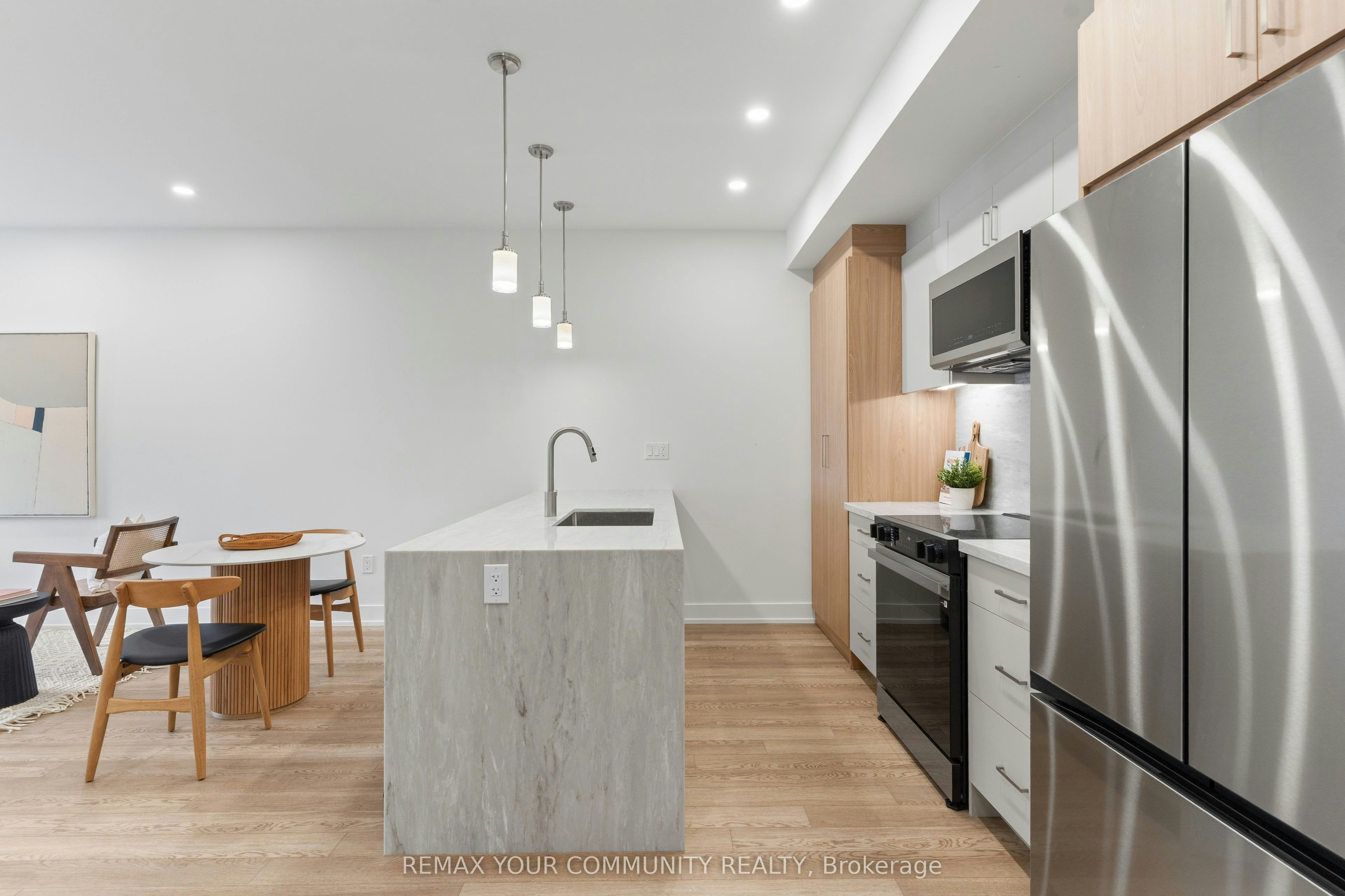 1-86 Kenwood Avenue, Toronto, ON, M6C 2S2 - 13