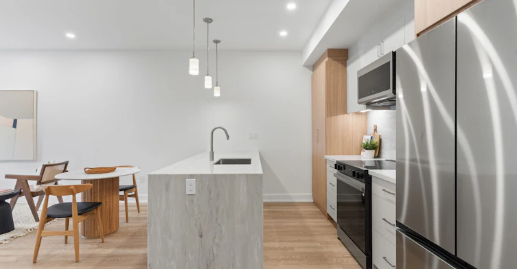 1-86 Kenwood Avenue, Toronto, ON, M6C 2S2 - 13