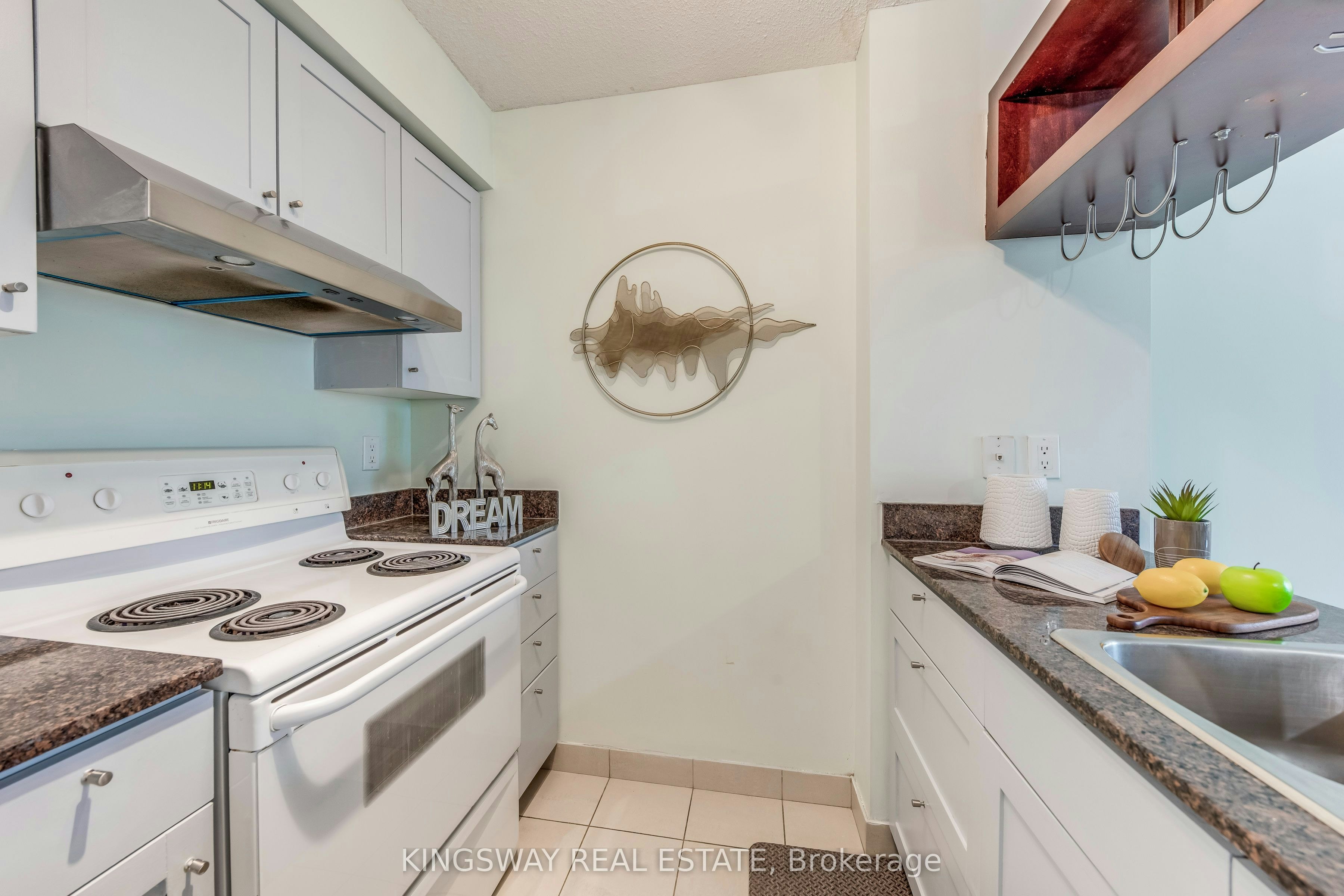 3511-81 Navy Wharf Court, Toronto, ON, M5V 3S2 - 10