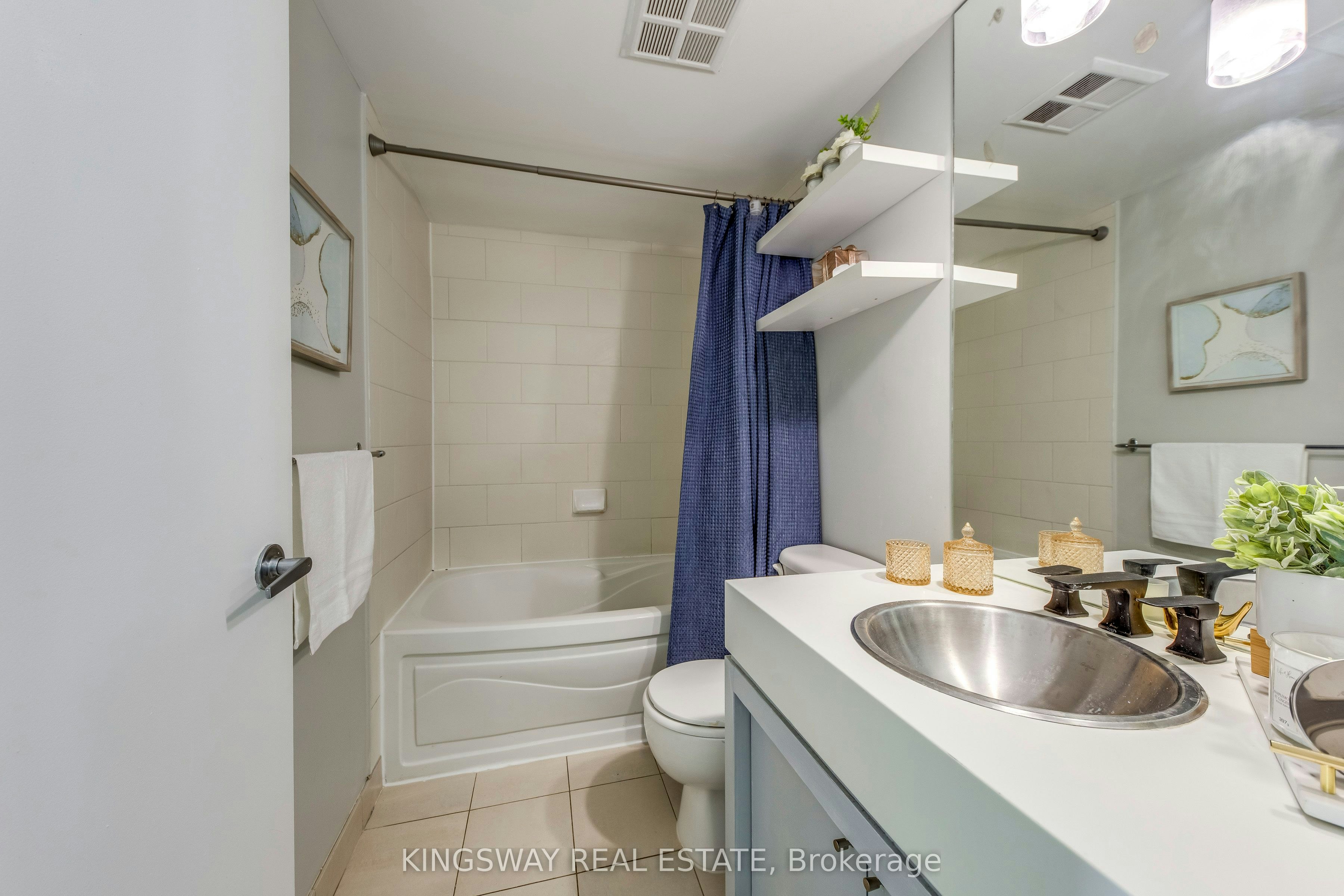 3511-81 Navy Wharf Court, Toronto, ON, M5V 3S2 - 25