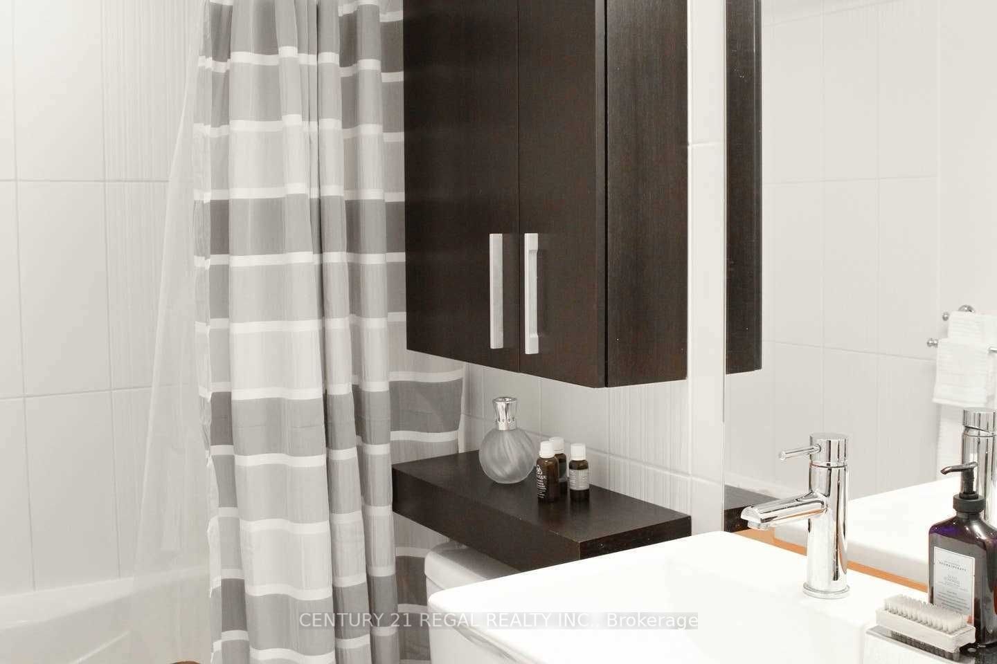 509-8 Telegram Mews, Toronto, ON, M5V 3Z5 - 11