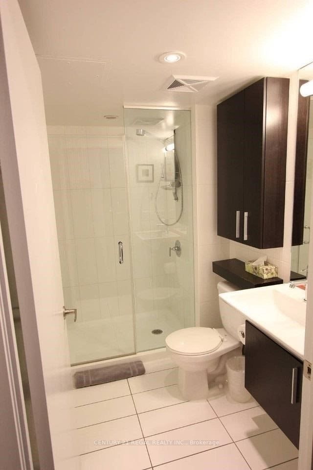 509-8 Telegram Mews, Toronto, ON, M5V 3Z5 - 8