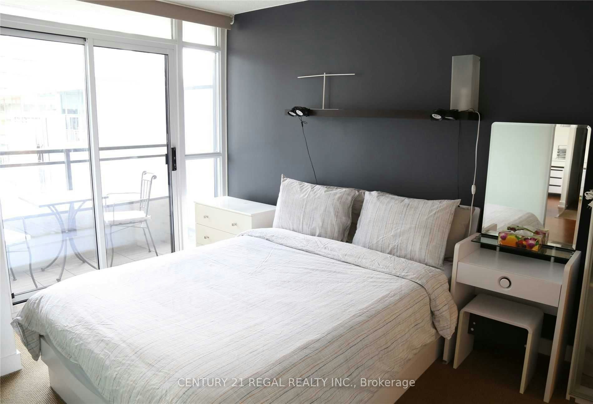 509-8 Telegram Mews, Toronto, ON, M5V 3Z5 - 10