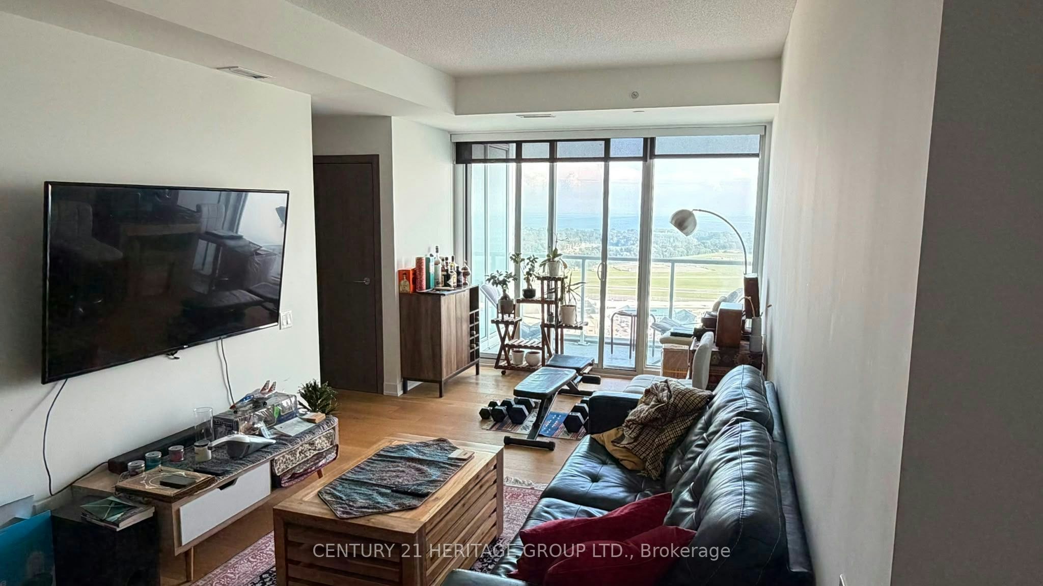 4515-17 Bathurst Street, Toronto, ON, M5V 1A5 - 9