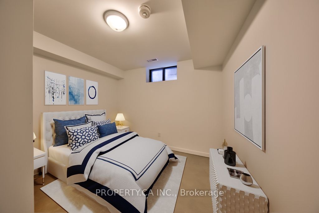 Lower-572 Palmerston Avenue, Toronto, ON, M6G 2P7 - 8